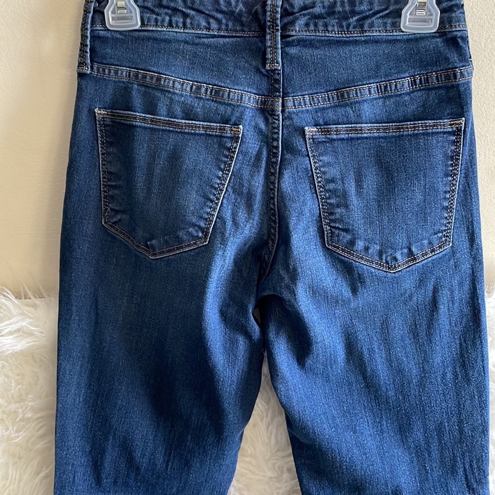 Universal Threads Jeans - Picture 4 of 15